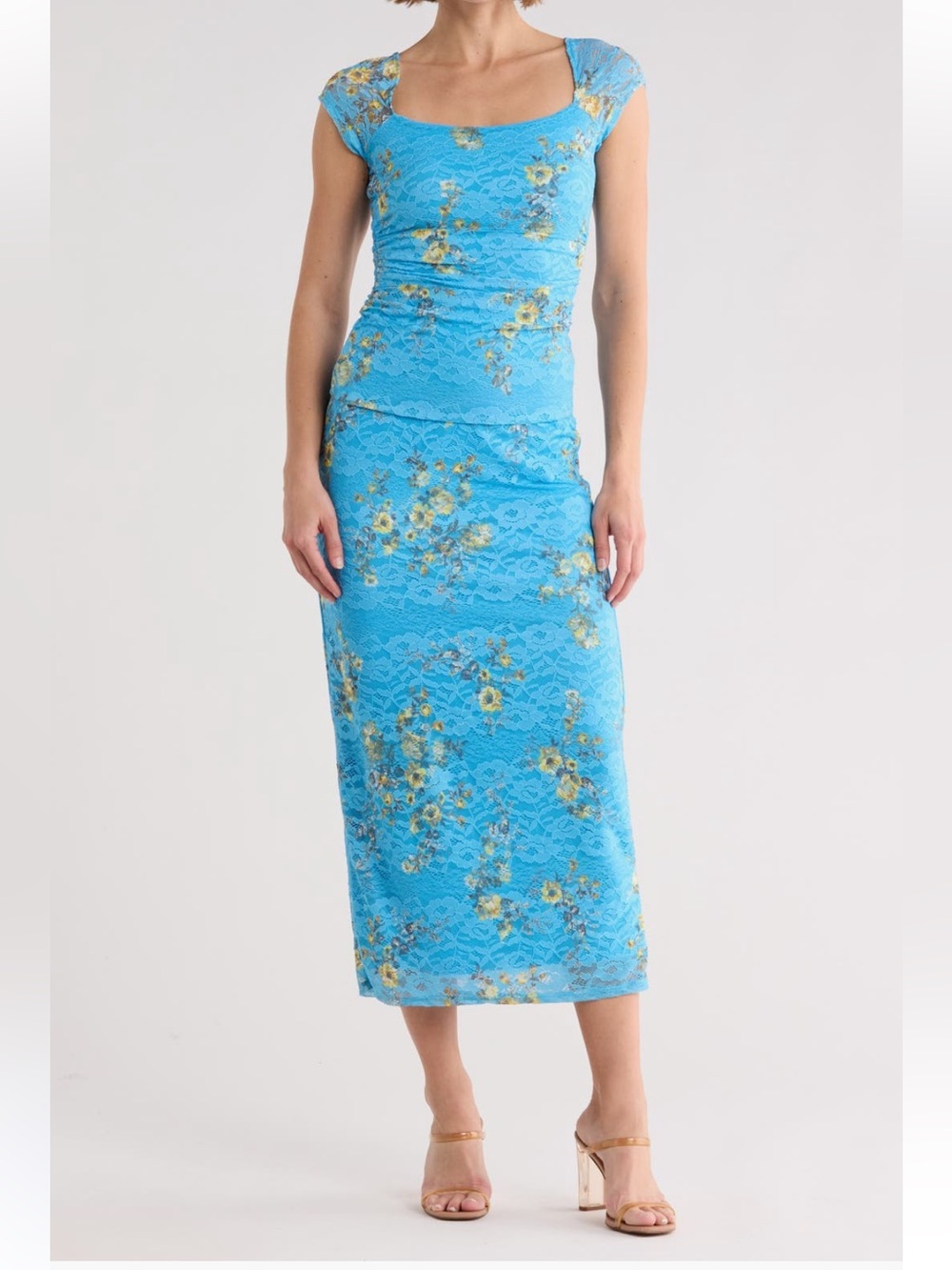 AFRM ladies rini daisy skirt & top set size XL